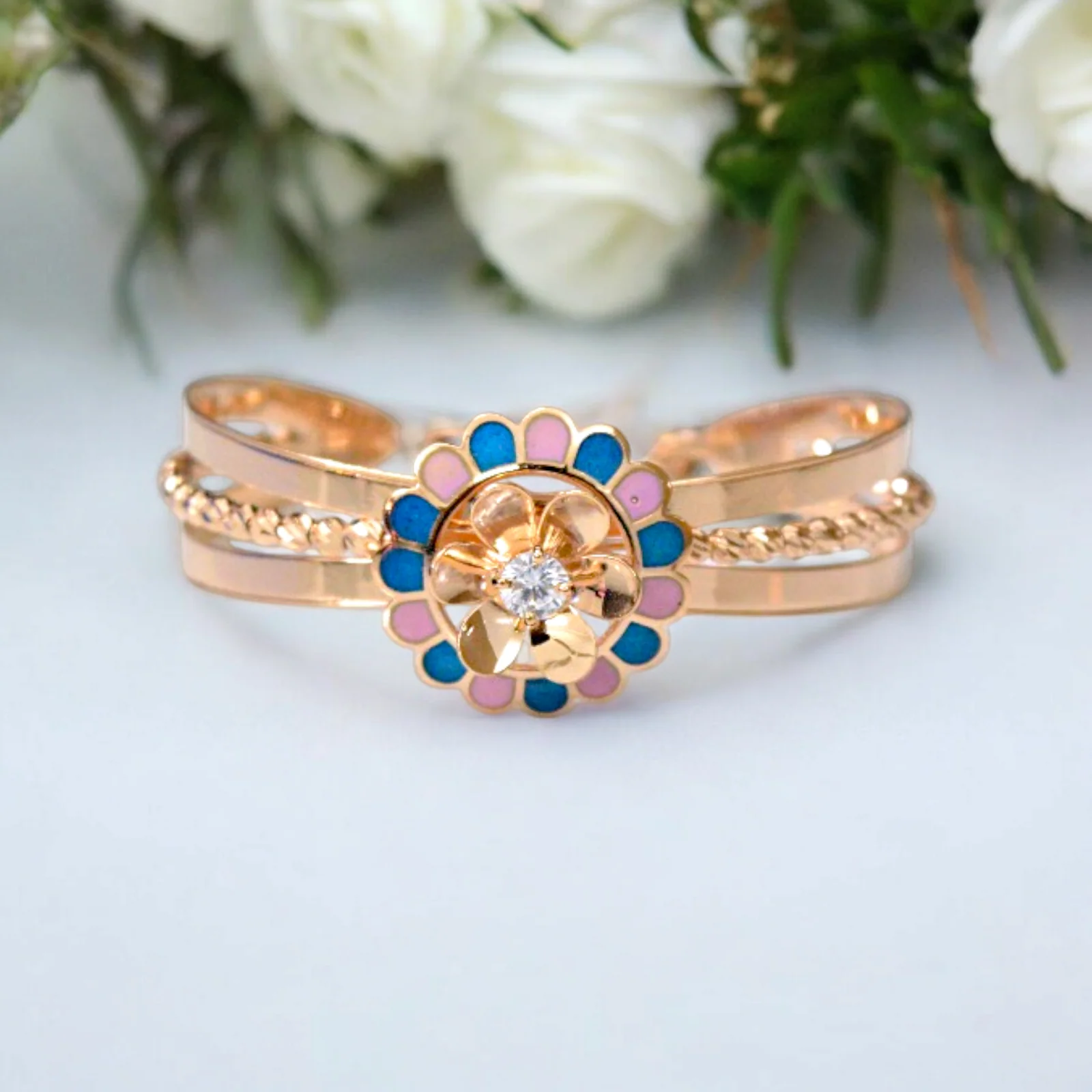Exquisite Rose Gold Floral Bracelet